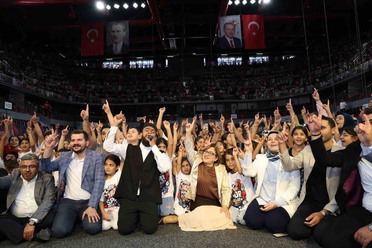 GAZİANTEP’TE YAZ OKULLARI KAPANIŞ PROGRAMI DÜZENLEDİ