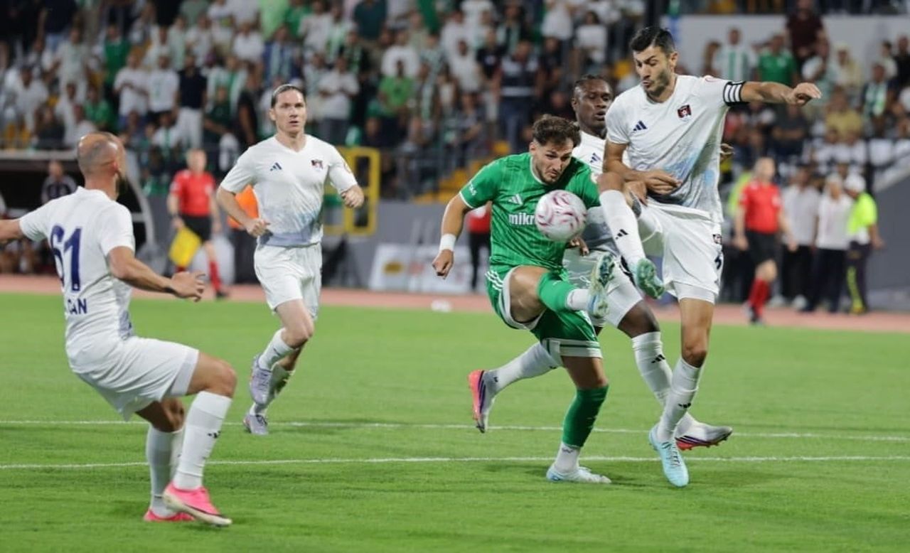 TRENDYOL 1. LİG'İN 6. HAFTASINDA MUĞLASPOR, SAHASINDA KARŞILAŞTIĞI VANSPOR FK İLE 2-2 BERABERE...