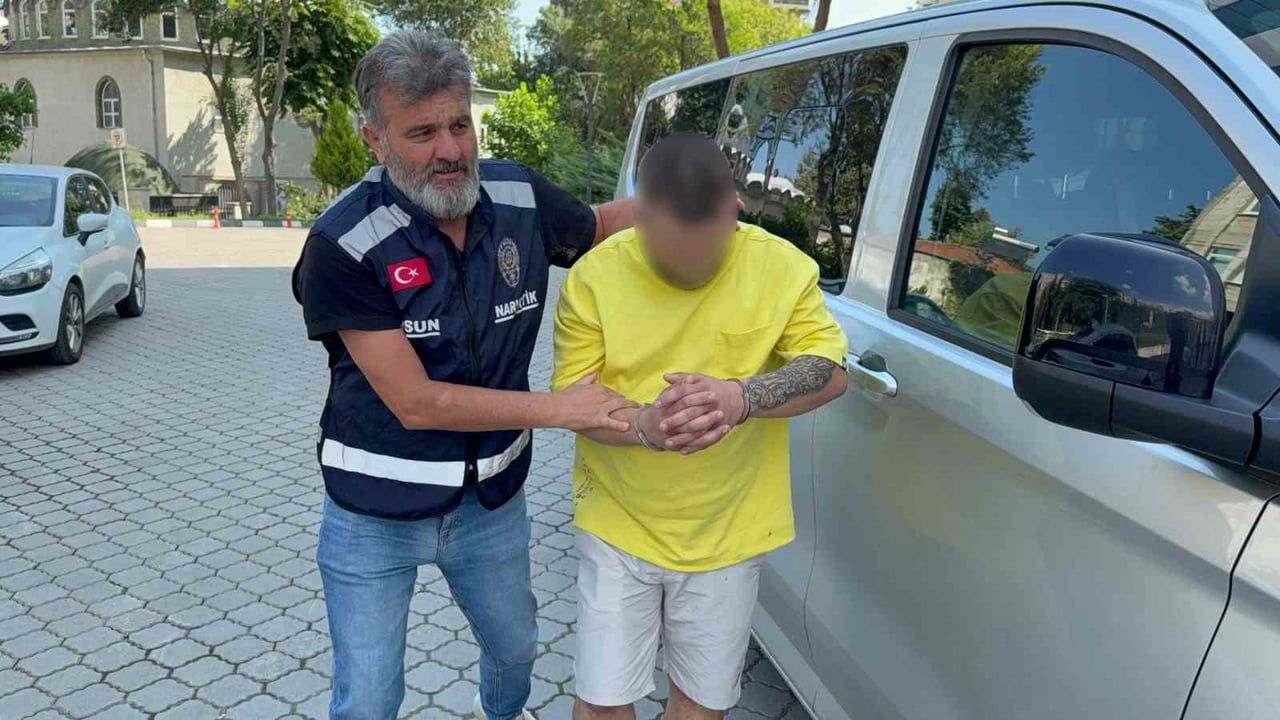 SAMSUN’DA NARKOTİK EKİPLERİNCE UYUŞTURUCU TİCARETİNE YÖNELİK DÜZENLENEN OPERASYONDA GÖZALTINA...