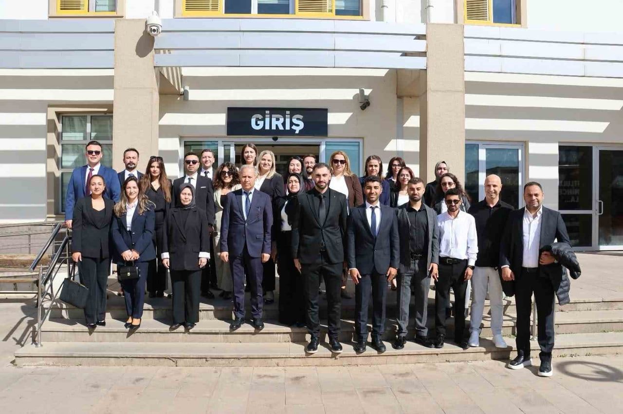 AYDIN GENÇLİK VE SPOR İL MÜDÜRLÜĞÜ BÜNYESİNDE GÖREV YAPAN VE HİZMET SÜRELERİNİ TAMAMLAYAN...