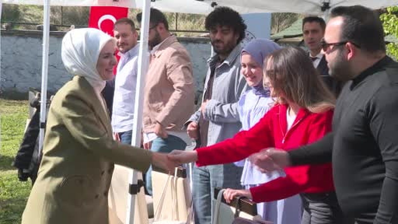 Bakan Göktaş, Saray Engelsiz Yaşam Merkezi'ndeki "Nefes Merkezi"nin açılışını yaptı
