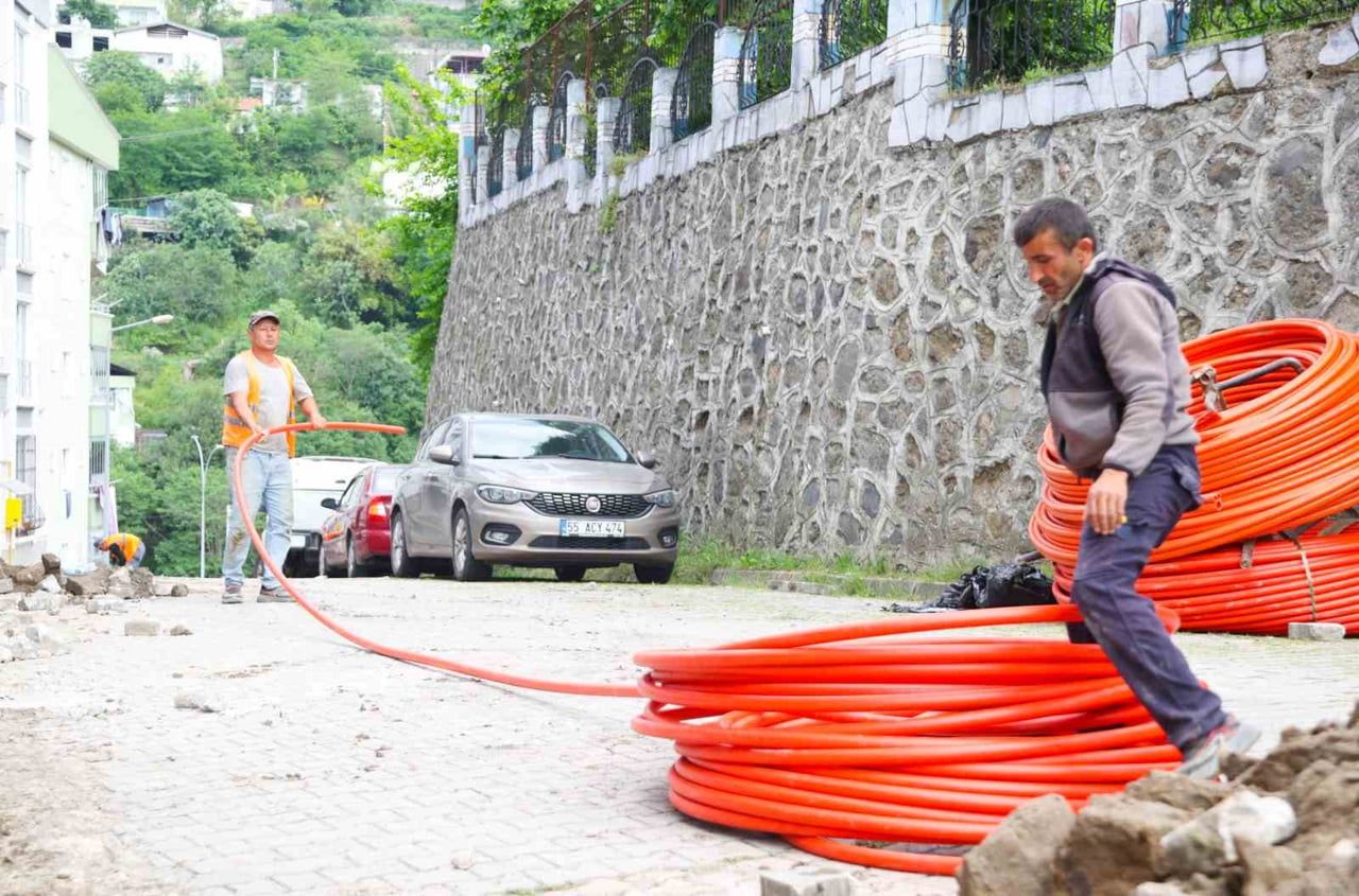 CANİK BELEDİYESİ, İLÇENİN TEKNOLOJİ ALTYAPISINA GÜÇ KATAN PROJELER VE YATIRIMLARI KESİNTİSİZ BİR...