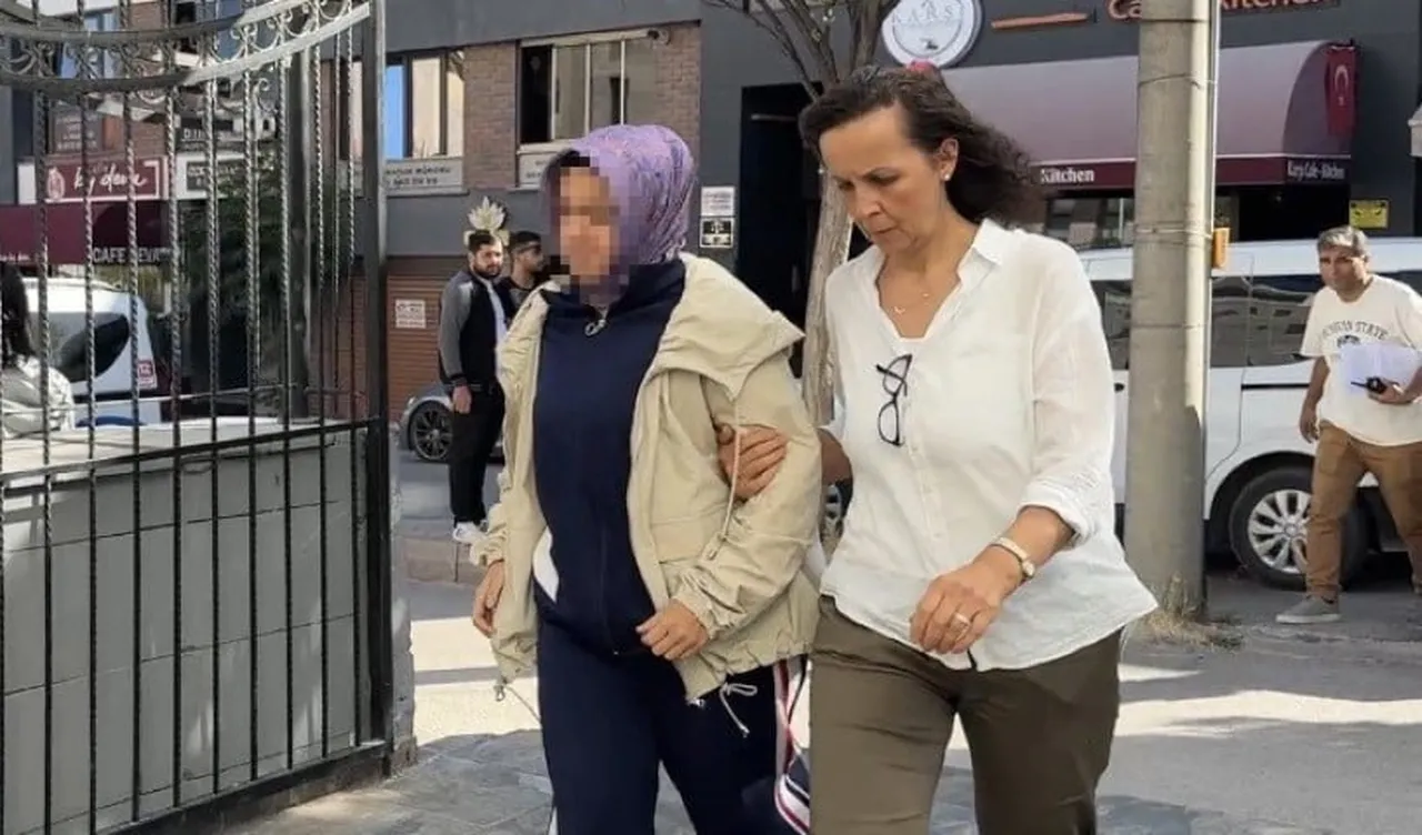 ESKİŞEHİR'İN ODUNPAZARI İLÇESİNDE 4 YAŞINDAKİ ELİF MAVİ AVLİ’NİN HAYATINI KAYBETTİĞİ TRAFİK...