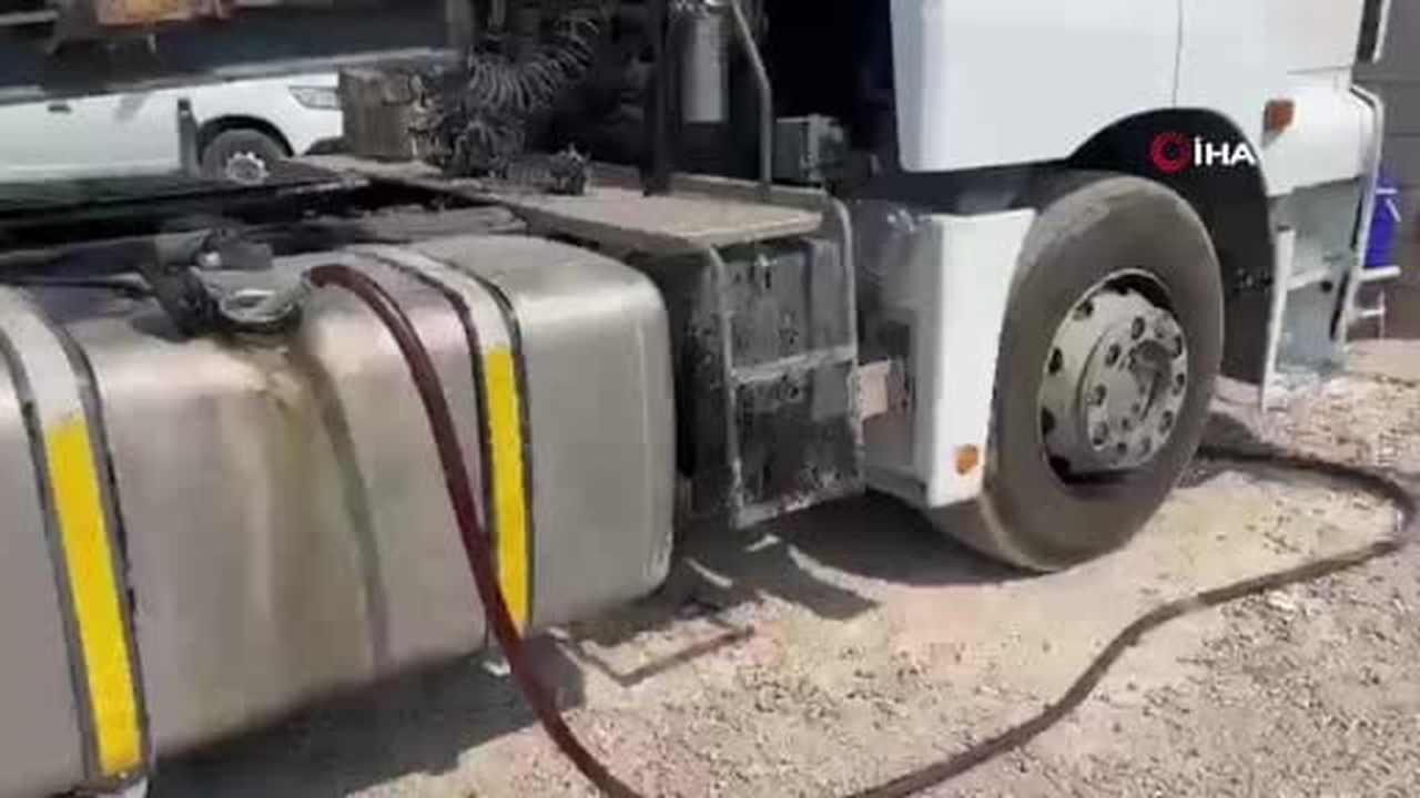 Şanlıurfa'da kaçak akaryakıt operasyonu: 2 gözaltı