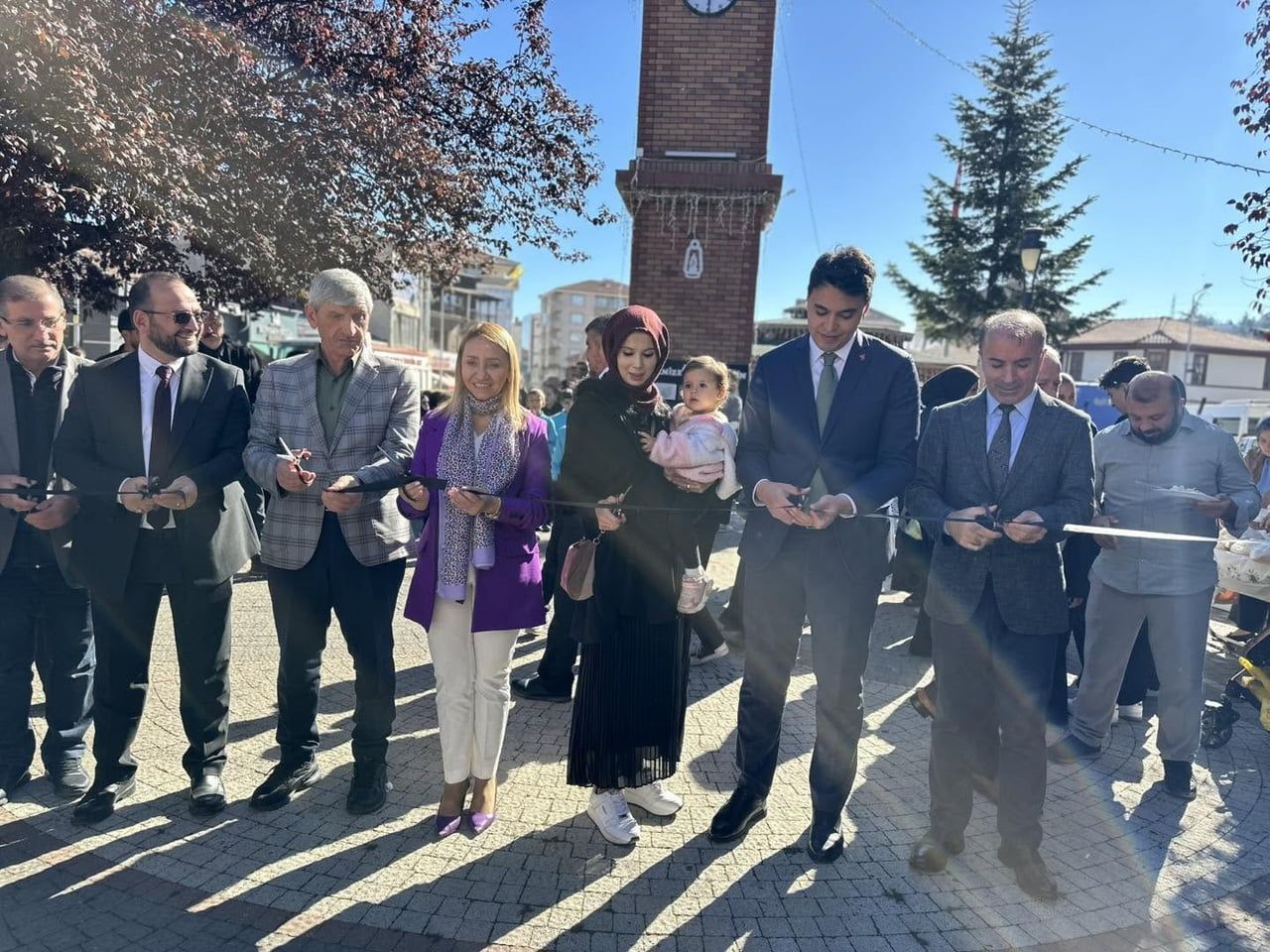 BİLECİK’TE FİLİSTİN İÇİN HAYIR ÇARŞISI KURULDU