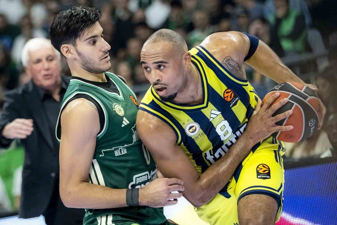 FENERBAHÇE, EUROLEAGUE 4. HAFTA MAÇINDA DEPLASMANDA YUNAN EKİBİ PANATHİNAİKOS'A 92-74 MAĞLUP...