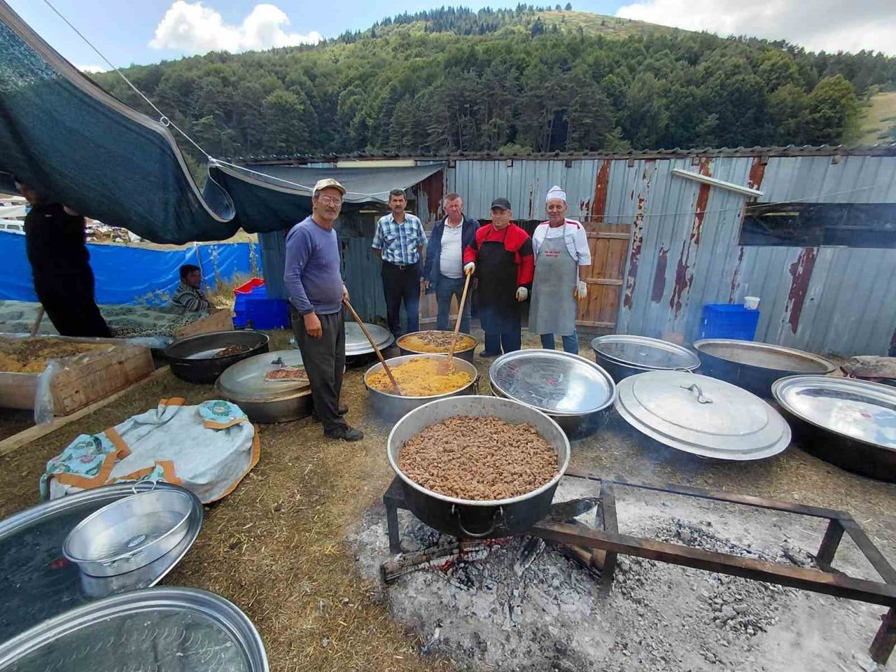 BOLU'NUN MUDURNU İLÇESİNDE GELENEKSEL OLARAK DÜZENLENEN ABANT ÖRENCİK KÖYÜ HACET BAYRAMI, BU YIL...