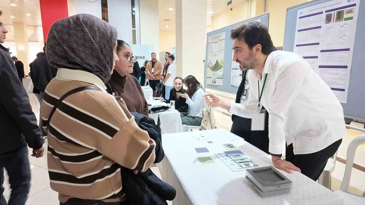 NİĞDE ÖMER HALİSDEMİR ÜNİVERSİTESİ EV SAHİPLİĞİNDE GERÇEKLEŞTİRİLEN COP31 NİĞDE SİMÜLASYONU...