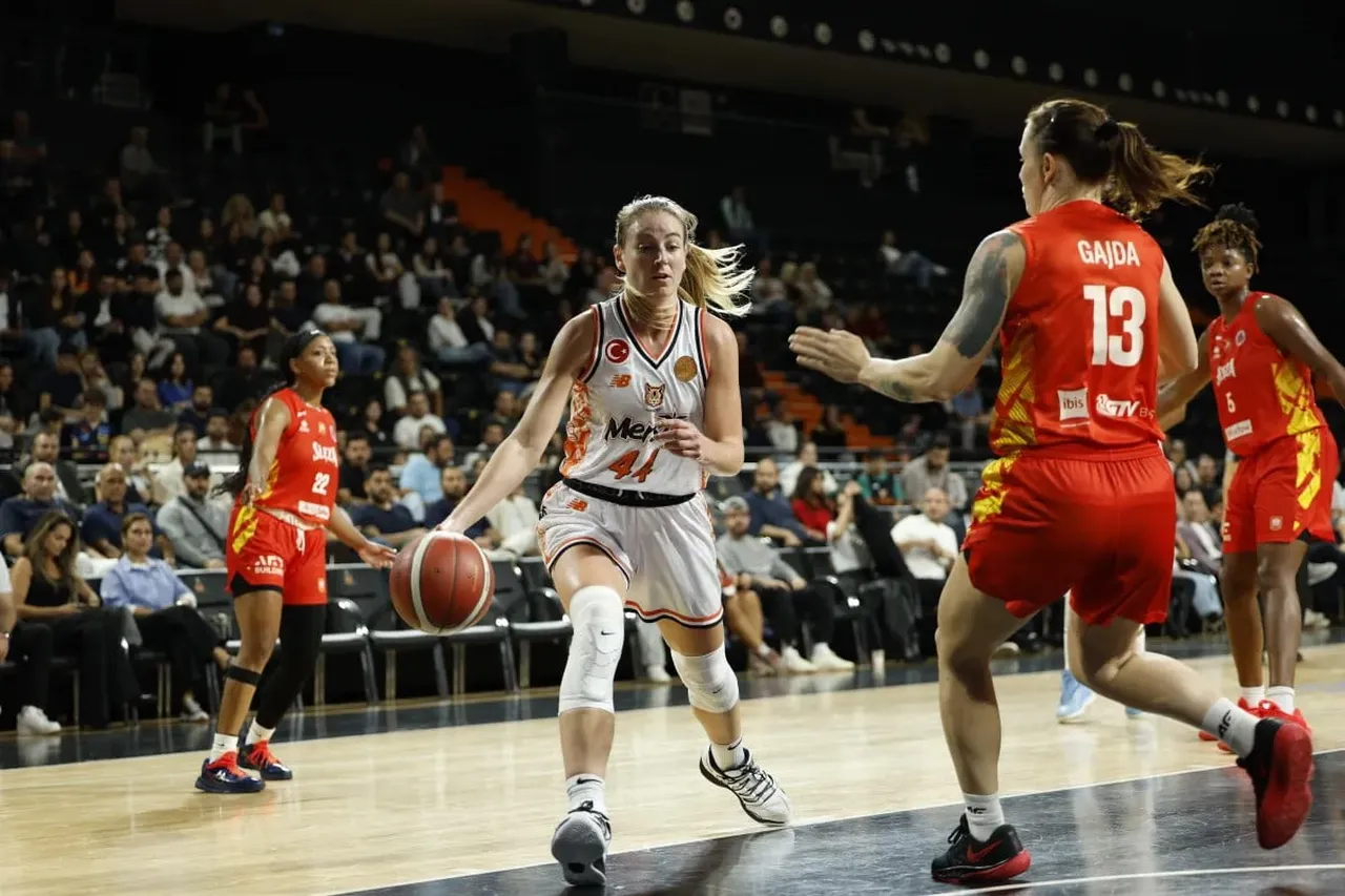 FIBA KADINLAR AVRUPA KUPASI D GRUBU İLK MAÇINDA ÇİMSA ÇBK MERSİN, POLONYA'NIN SLEZA WROCLAW...
