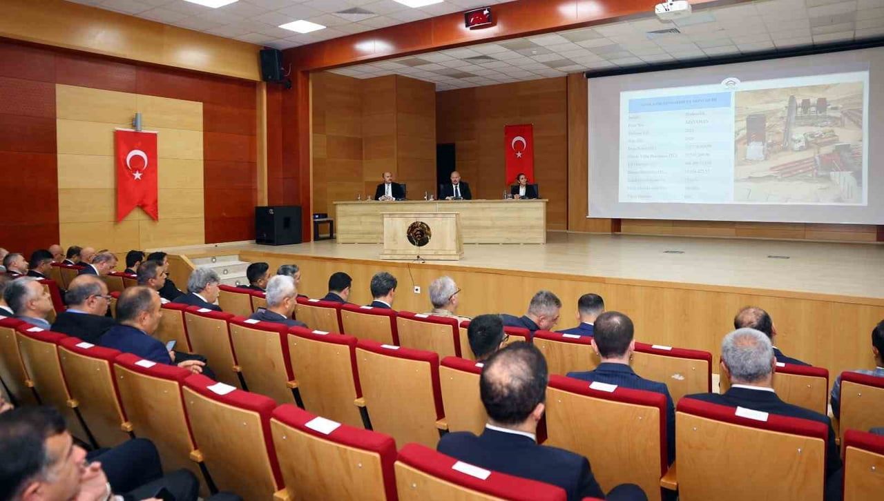 ADIYAMAN’DA 2026 YILI DÖRDÜNCÜ İL KOORDİNASYON KURULU TOPLANTISI, VALİ ABDULLAH KÜÇÜK...