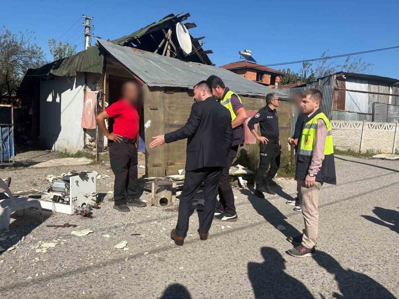 DÜZCE BELEDİYESİ, ‘TEMİZ ŞEHİR DÜZCE’ PROJESİ KAPSAMINDA ŞEHİR MERKEZİNDE DENETİM FAALİYETLERİNİ...