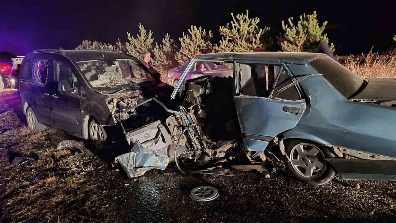 YOZGAT’IN SORGUN İLÇESİNDE MEYDANA GELEN KAZADA 1 KİŞİ HAYATINI KAYBETTİ, 2 KİŞİ İSE...