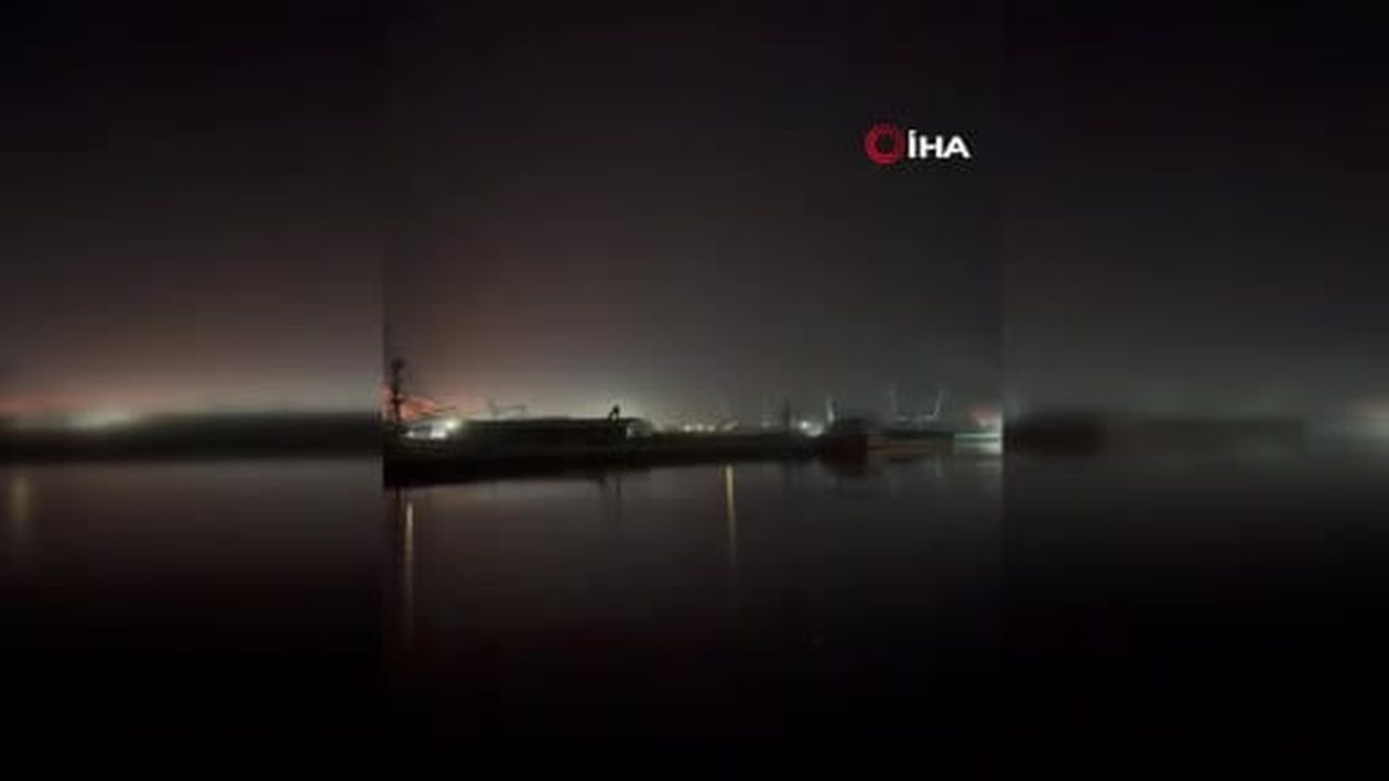 Rusya’nın Rostov kentinde 4 aydır gemide mahsur kalan Azerbaycanlı denizciler, bölgeye düzenlenen...