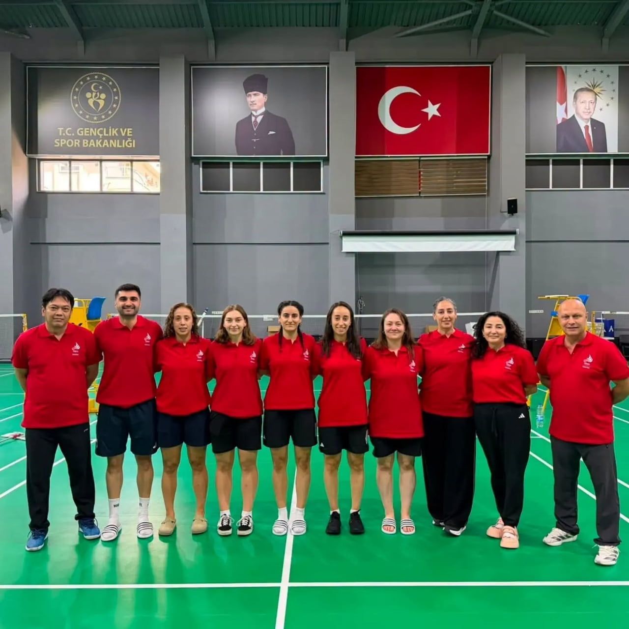BADMİNTON MİLLİ TAKIMI, DÜNYA ŞAMPİYONASI İÇİN HİNDİSTAN’A GİDİYOR