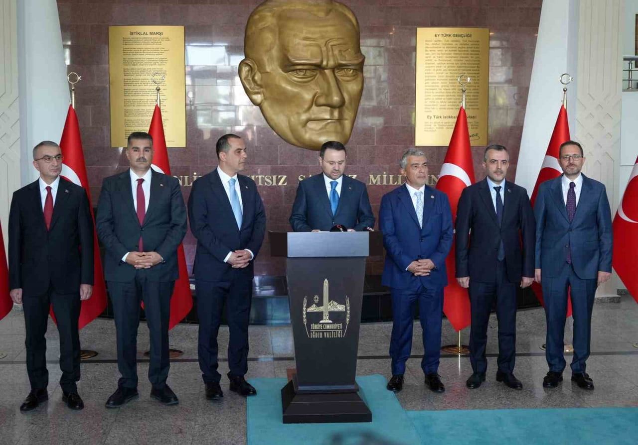 ADALET BAKANI AKIN GÜRLEK, IĞDIR VALİLİĞİNİ ZİYARETİNDE KONUŞTU