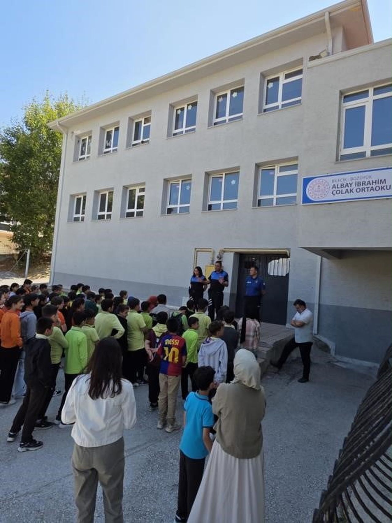 BİLECİK'TE 138 ÖĞRENCİYE GÜVENLİK EĞİTİMİ