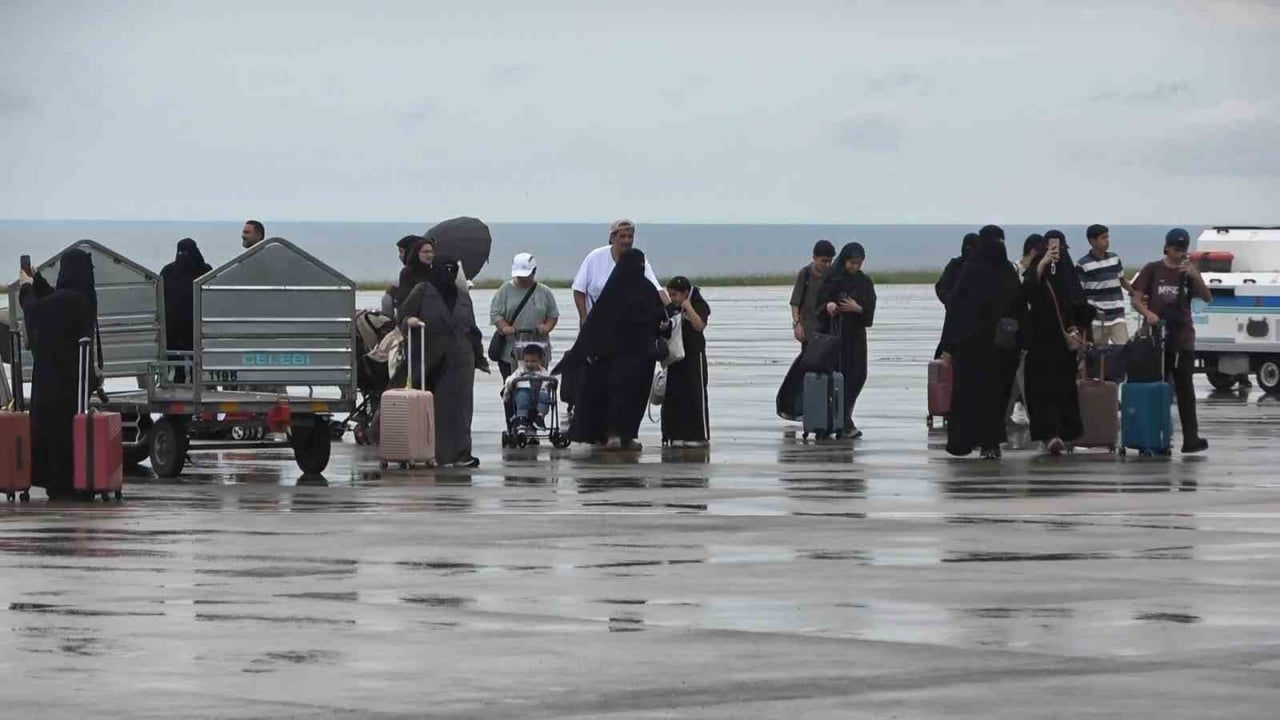 TRABZON HAVALİMANI 21 AĞUSTOS'TA TÜM ZAMANLARIN EN YÜKSEK GÜNLÜK TRAFİK SAYISINA ULAŞTI.