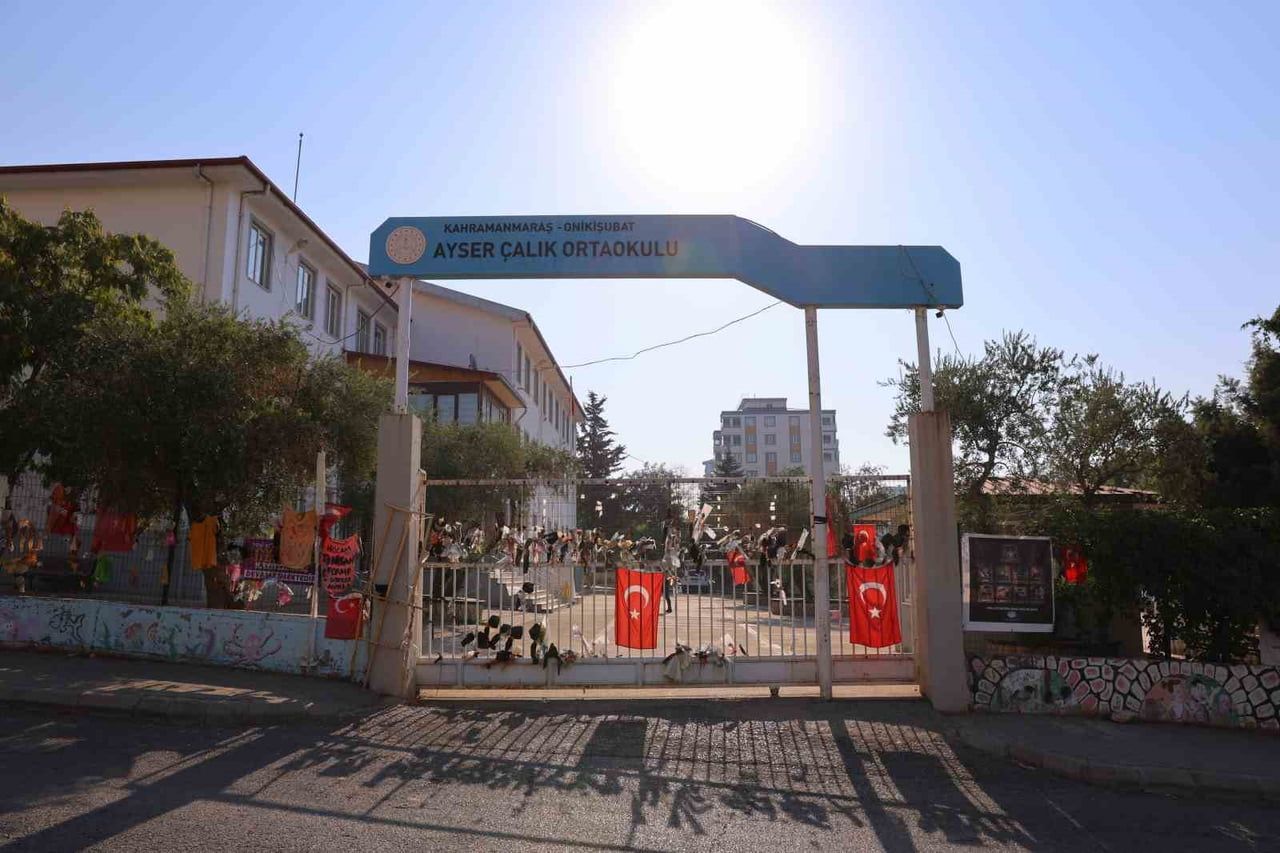 KAHRAMANMARAŞ'TA 2026-2027 EĞİTİM ÖĞRETİM YILININ İLK DERS ZİLİ BUGÜN ÇALDI. KENT GENELİNDEKİ...