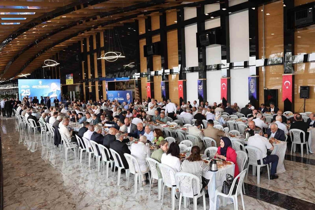 AK PARTİ ERZURUM İL BAŞKANLIĞI, PARTİNİN 25. KURULUŞ YIL DÖNÜMÜ DOLAYISIYLA RECEP TAYYİP ERDOĞAN...