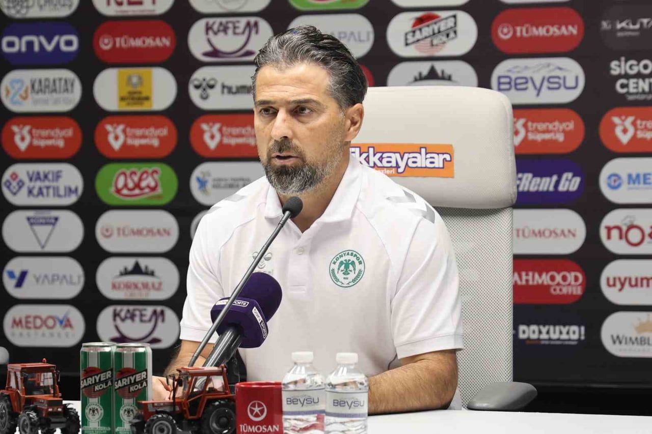 KONYASPOR TEKNİK DİREKTÖRÜ İLHAN PALUT, BAŞAKŞEHİR KARŞISINDA OFANSİF ANLAMDA TEMPOLARINI...