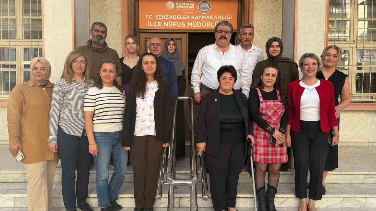 MANİSA İL NÜFUS VE VATANDAŞLIK MÜDÜRÜ AYŞE SERAP GÜNEY, 45 YILLIK MESLEK HAYATINI EMEKLİLİKLE...