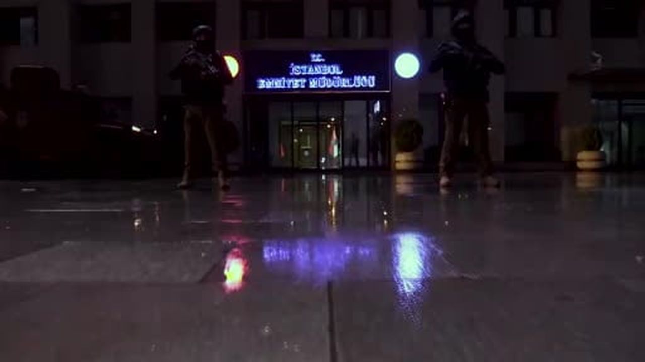 Fetullahçı Terör Örgütü/Paralel Devlet Yapılanmasına (FETÖ/PDY) yönelik İstanbul merkezli 3 ilde...