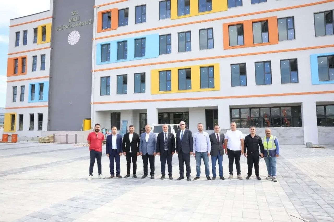 İNCİRLİOVA’DA MİLLİ EĞİTİM BAKANLIĞI VE DÜNYA BANKASI TARAFINDAN YAPIMI SÜRDÜRÜLEN OKULLAR...