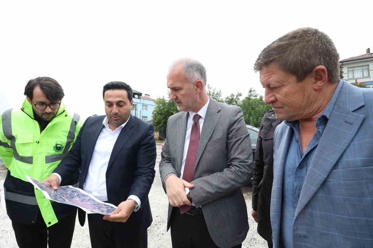 İNEGÖL BELEDİYESİ, KURŞUNLU MAHALLESİNDE YAPILAŞMANIN BAŞLADIĞI BÖLGELERDE 8 SOKAKTA 1300 METRE...