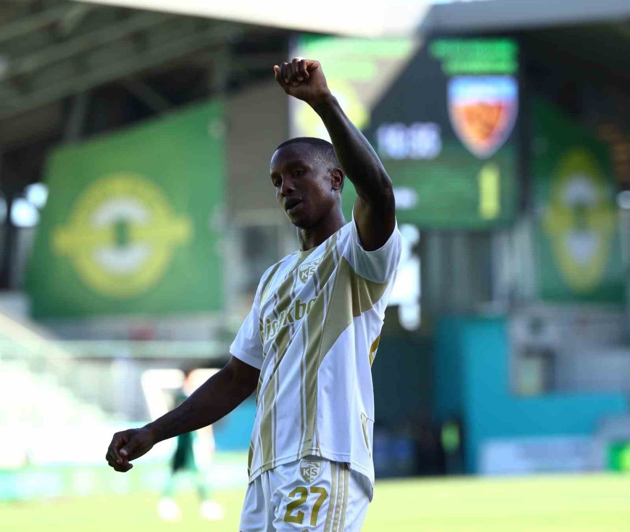 KAYSERİSPORLU DANİEL MORENO, GOL PERDESİNİ ESENLER EROKSPOR MAÇINDA AÇTI.