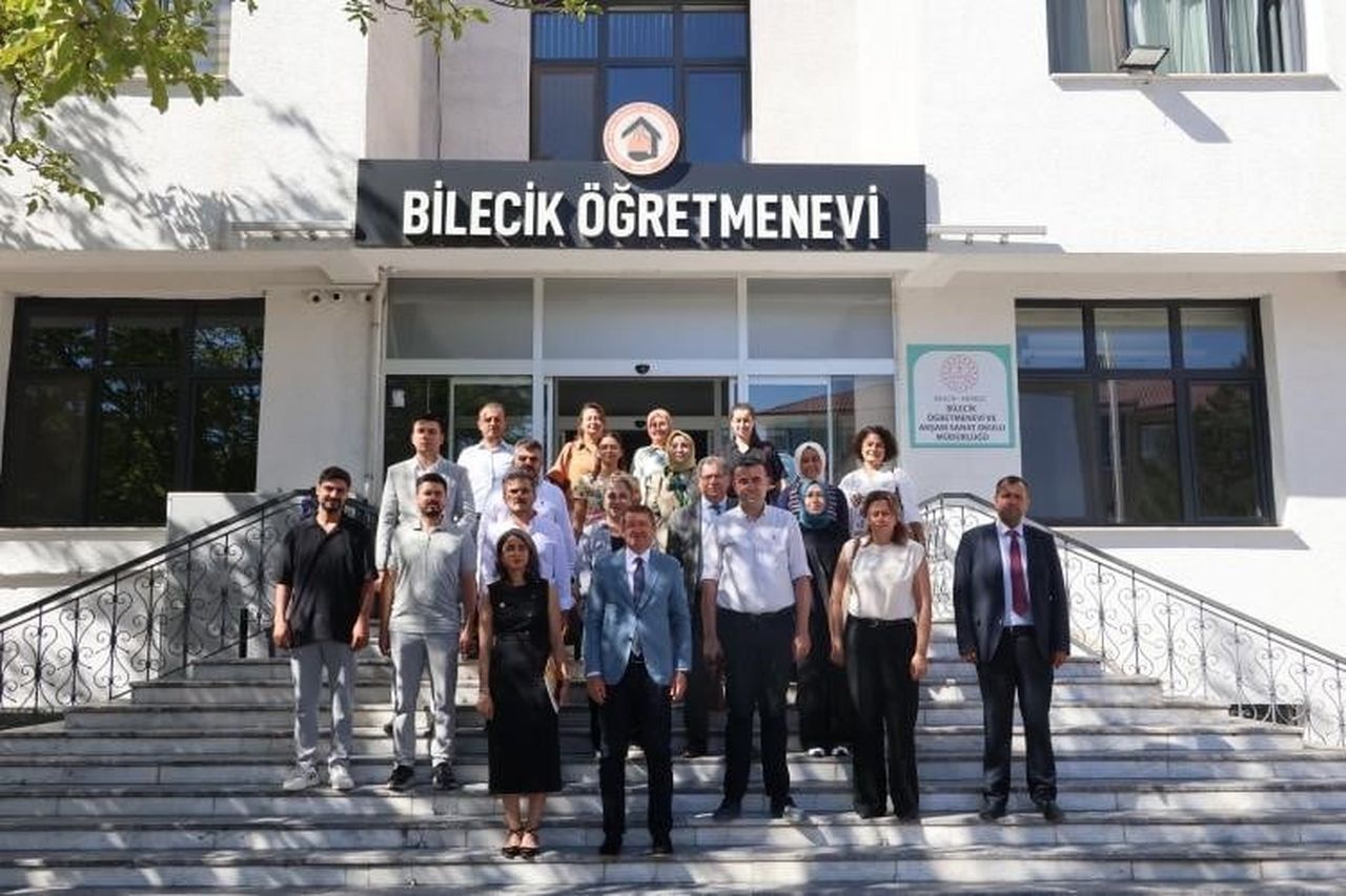 BİLECİK İL MİLLÎ EĞİTİM MÜDÜRÜ SERDAL ŞİMŞEK BAŞKANLIĞINDA ÖĞRETMENEVİNDE GERÇEKLEŞTİRİLEN...