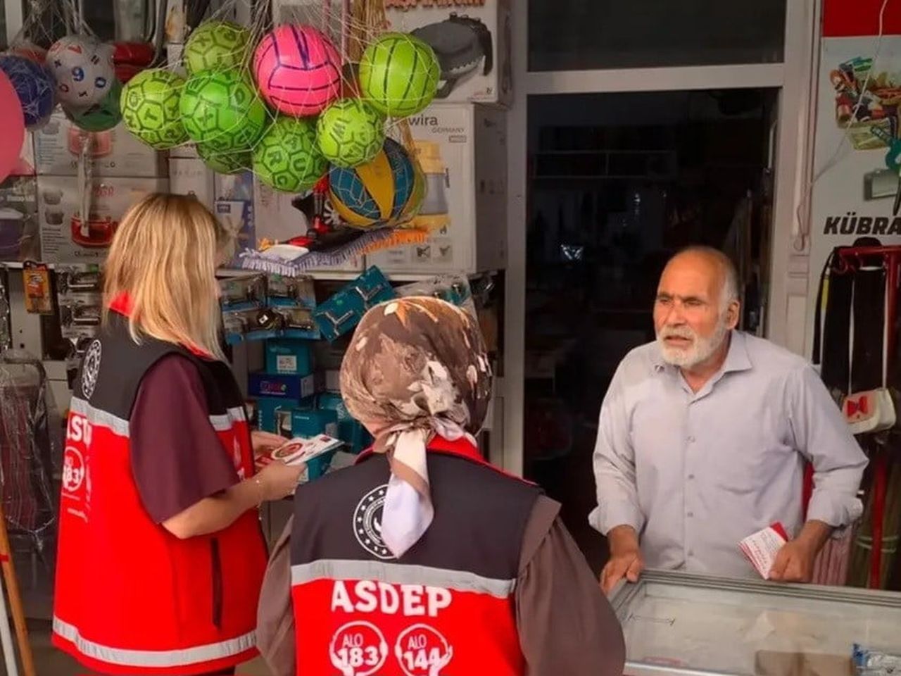 TEKİRDAĞ’IN ÇERKEZKÖY İLÇESİNDE ÇOCUK İŞÇİLİĞİYLE MÜCADELE KAPSAMINDA ESNAFA YÖNELİK BİLGİLENDİRME...