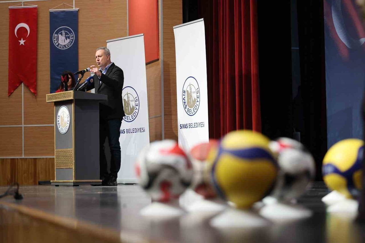 SİVAS BELEDİYESİ, AMATÖR SPOR HAFTASI KAPSAMINDA KENTTE FAALİYET GÖSTEREN 39 AMATÖR SPOR KULÜBÜNE...