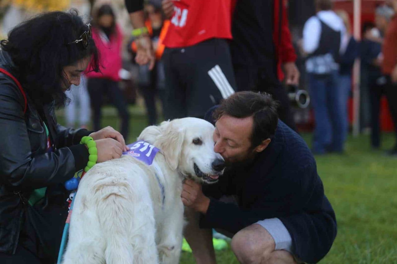 BURSA'DA BU YIL 13'ÜNCÜSÜ DÜZENLENEN EKER I RUN KAPSAMINDA İLK KEZ GERÇEKLEŞTİRİLEN "KÖPEĞİNLE...