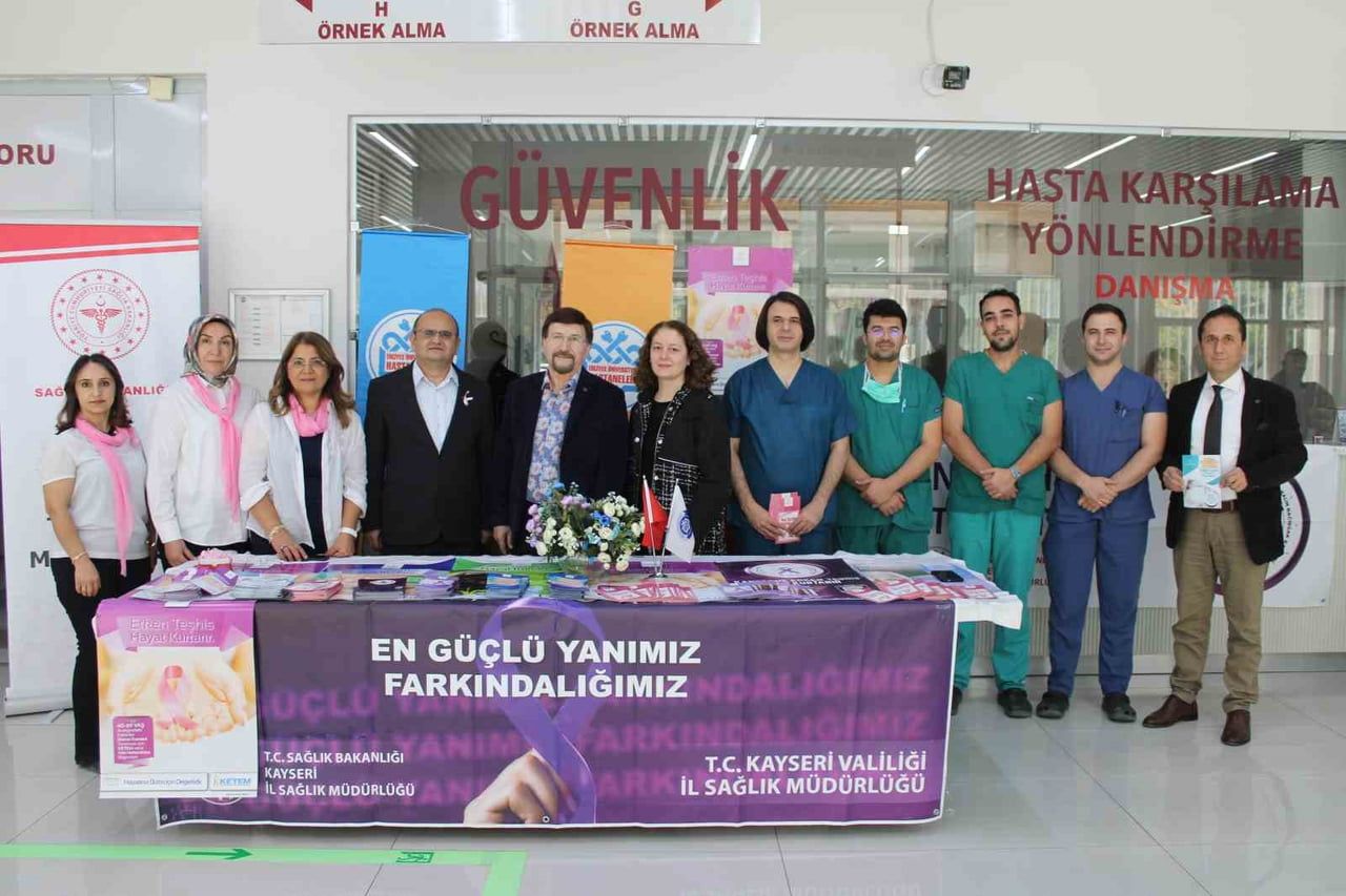 MEME KANSERİ FARKINDALIK AYI DOLAYISIYLA ERCİYES ÜNİVERSİTESİ TIP FAKÜLTESİ HASTANELERİ'NDE...