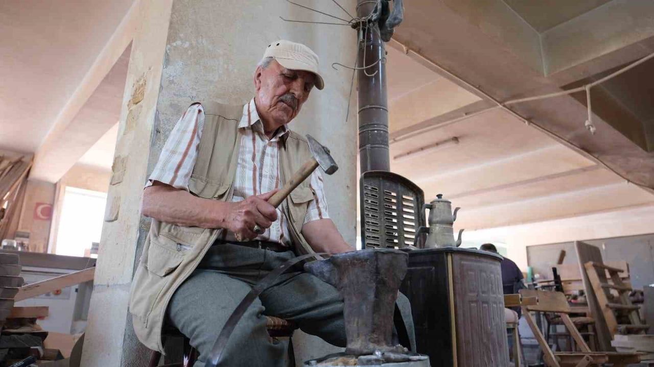 İNEGÖL’DE 145 YILLIK FIÇICILIK GELENEĞİ DEDEDEN TORUNA YAŞATILIYOR BURSA’NIN İNEGÖL İLÇESİNDE...