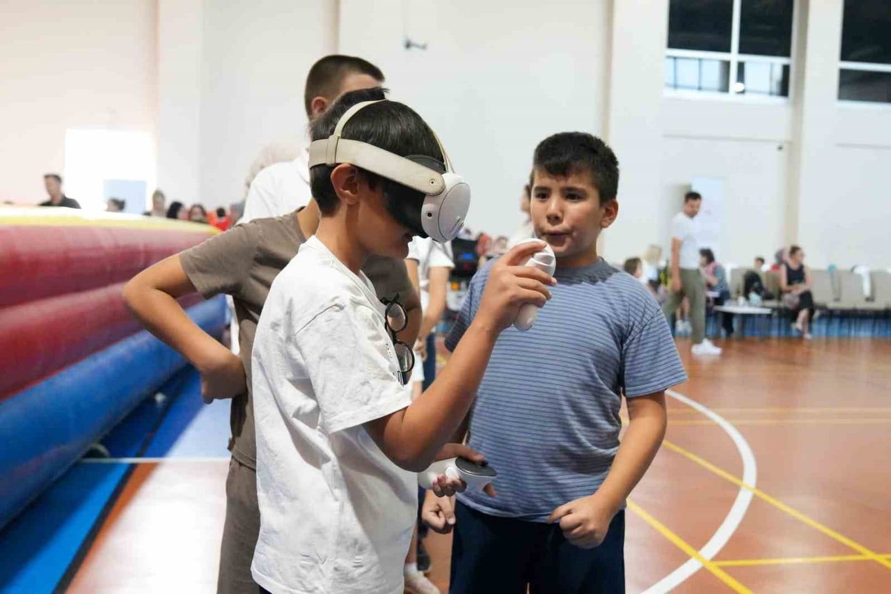 GENÇLİK YAZ KULÜBÜ KAPANIŞ ŞENLİĞİ COŞKUYLA GERÇEKLEŞTİRİLDİ