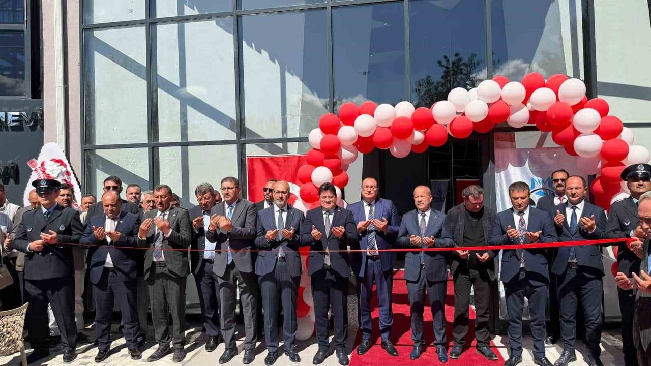 AFYONKARAHİSAR’IN BOLVADİN İLÇESİNİN DÜŞMAN İŞGALİNDEN KURTULUŞUNUN 105. YIL DÖNÜMÜNDE, ÇOCUK VE...