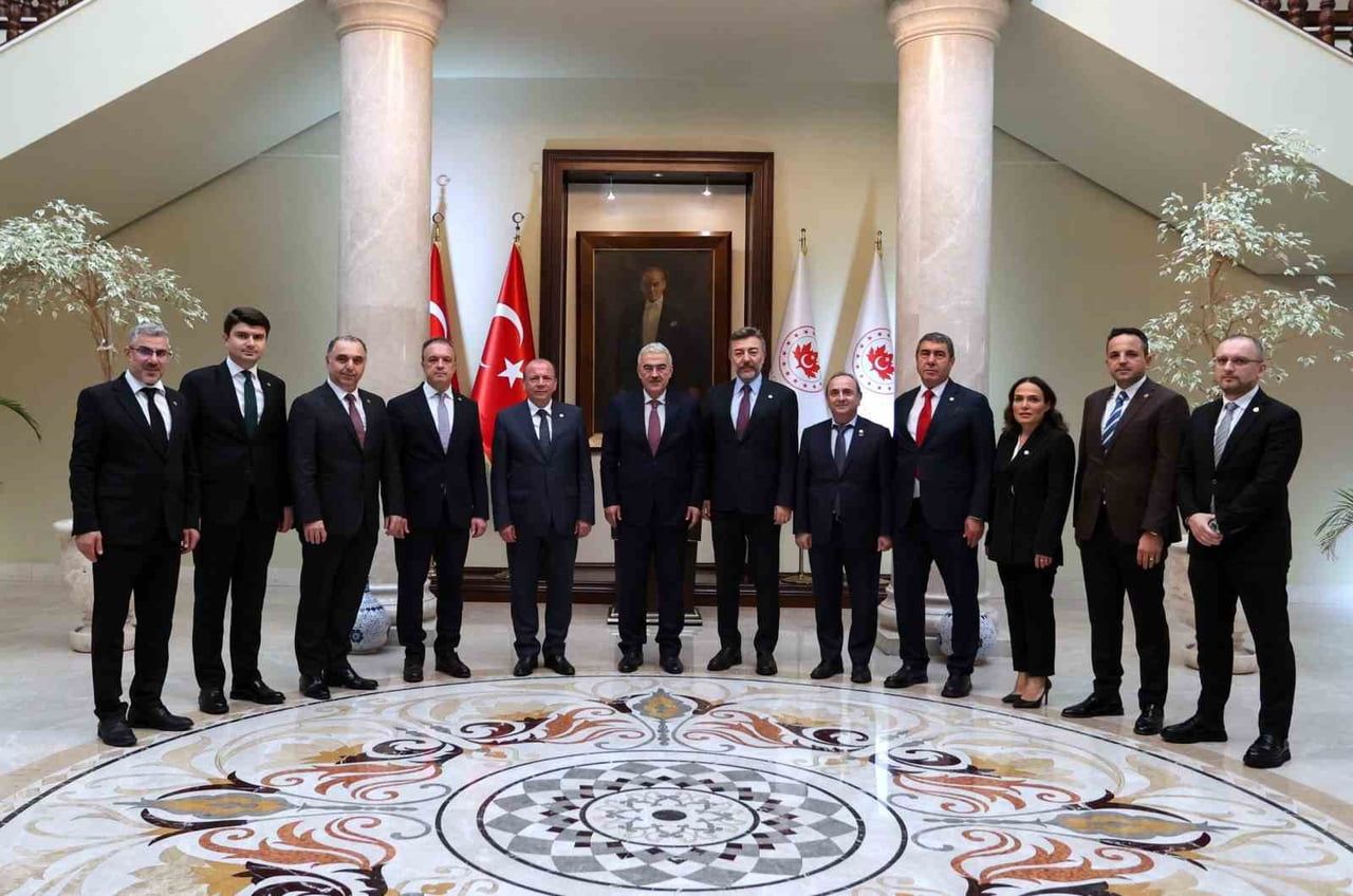 BURSA TİCARET VE SANAYİ ODASI (BTSO) YÖNETİM KURULU BAŞKANLIĞINA SEÇİLEN ÖZER MATLI, MAZBATASINI...