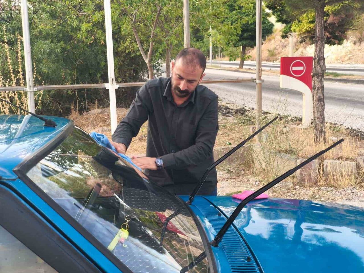 TUNCELİ’NİN ÇEMİŞGEZEK İLÇESİNDE YAŞAYAN FERHAT İNCE, ÇOCUKLUK HAYALİNİ GERÇEKLEŞTİREREK SAHİP...