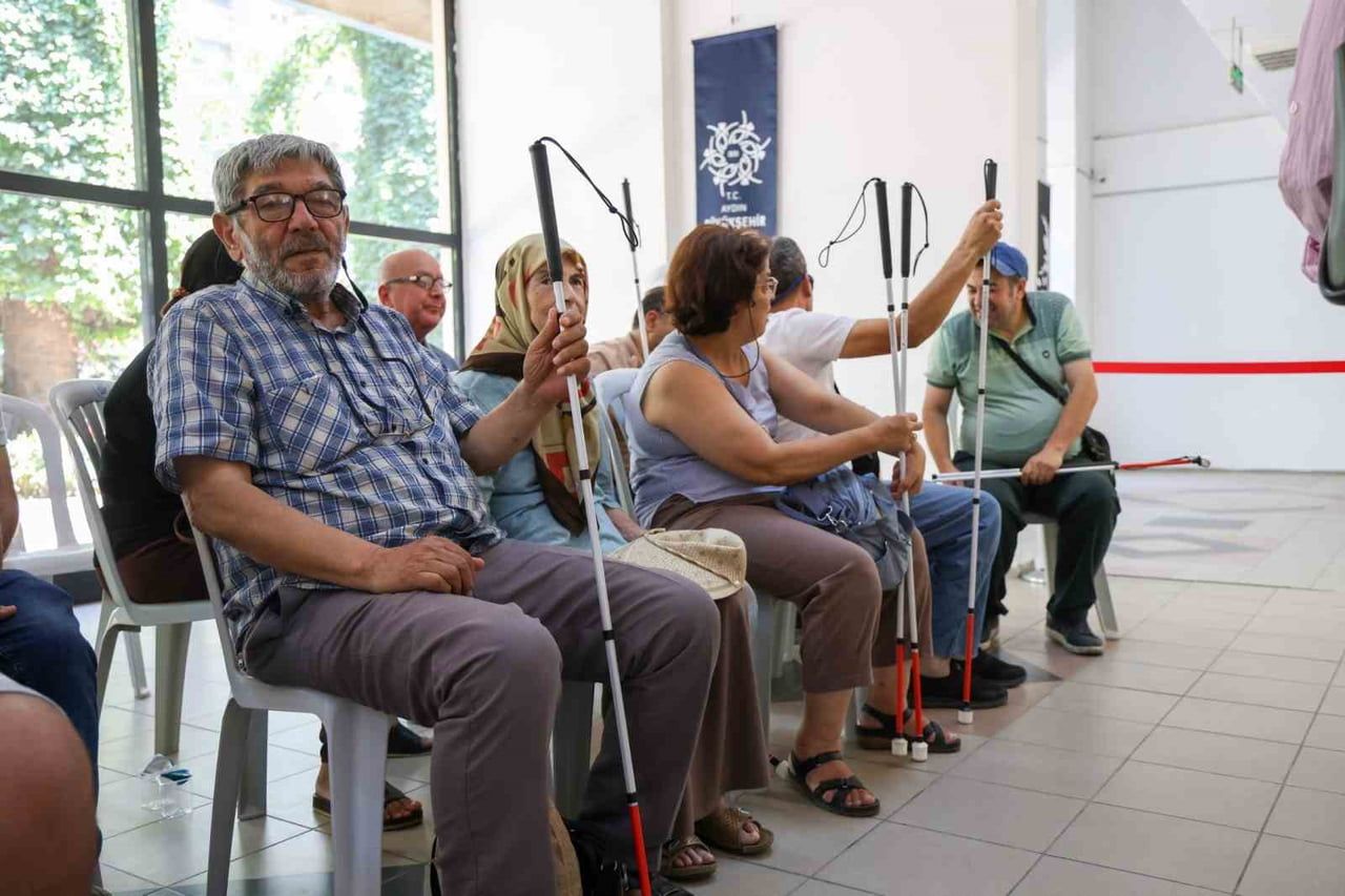AYDIN BÜYÜKŞEHİR BELEDİYE BAŞKANI ÖZLEM ÇERÇİOĞLU’NUN ENGELLİ VATANDAŞLARIN HAYATIN HER ALANINDA...