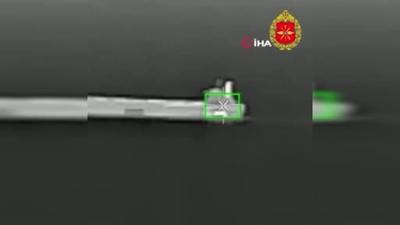 Rusya Savunma Bakanlığı, Karadeniz'de askeri amaçlı yük taşıdığı belirtilen üç kuru yük gemisi ile...