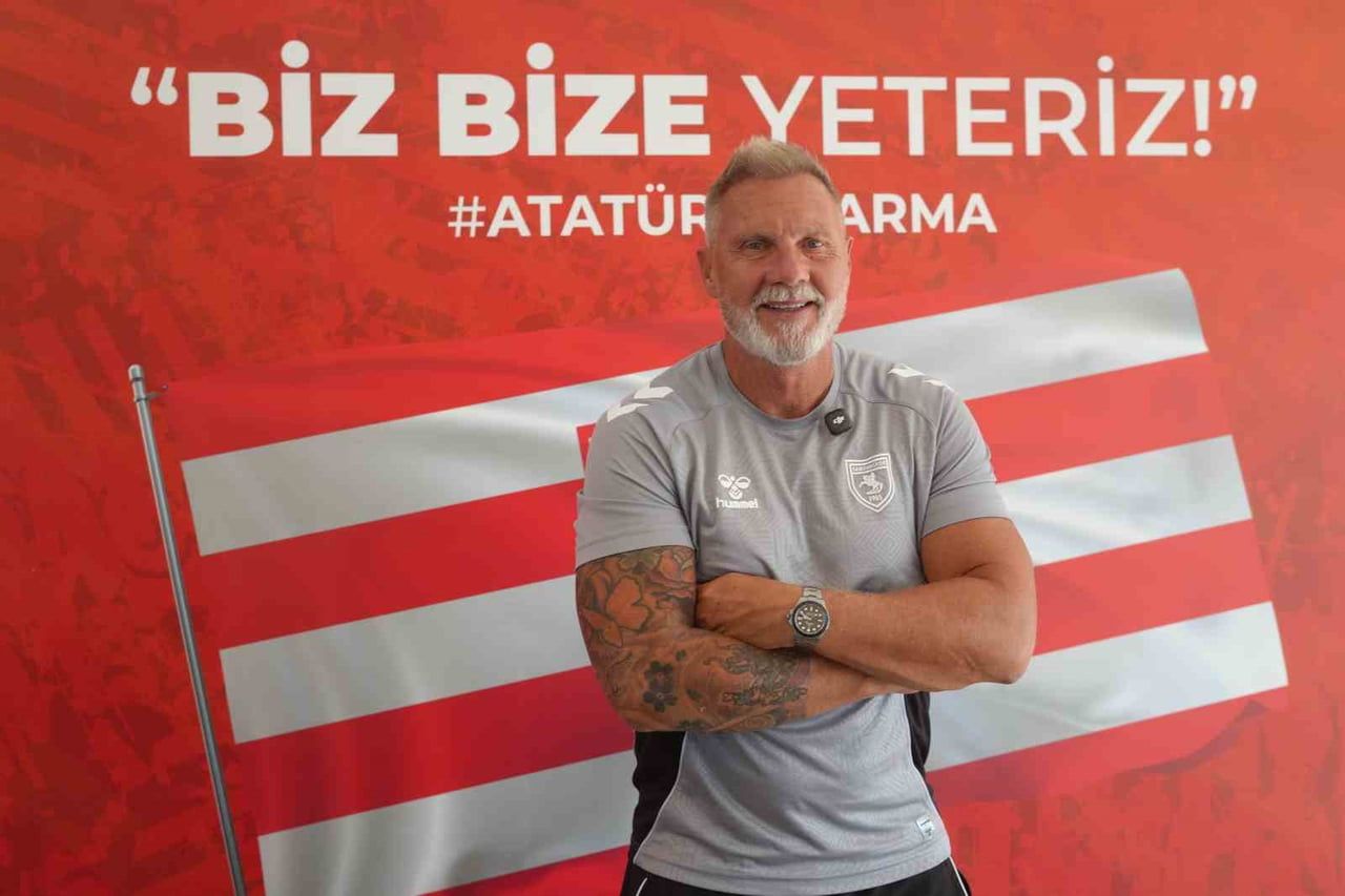 ALMAN TEKNİK DİREKTÖR THORSTEN FİNK