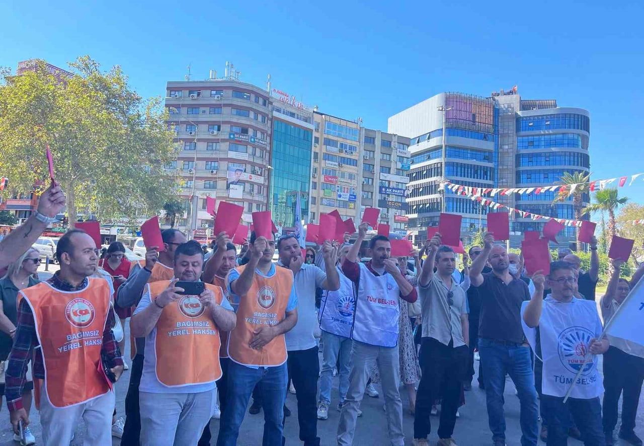 KONAK BELEDİYESİ İŞÇİLERİ, TOPLU İŞ SÖZLEŞMESİNDEN DOĞAN HAKLARININ ÖDENMEDİĞİ VE GERİYE DÖNÜK...