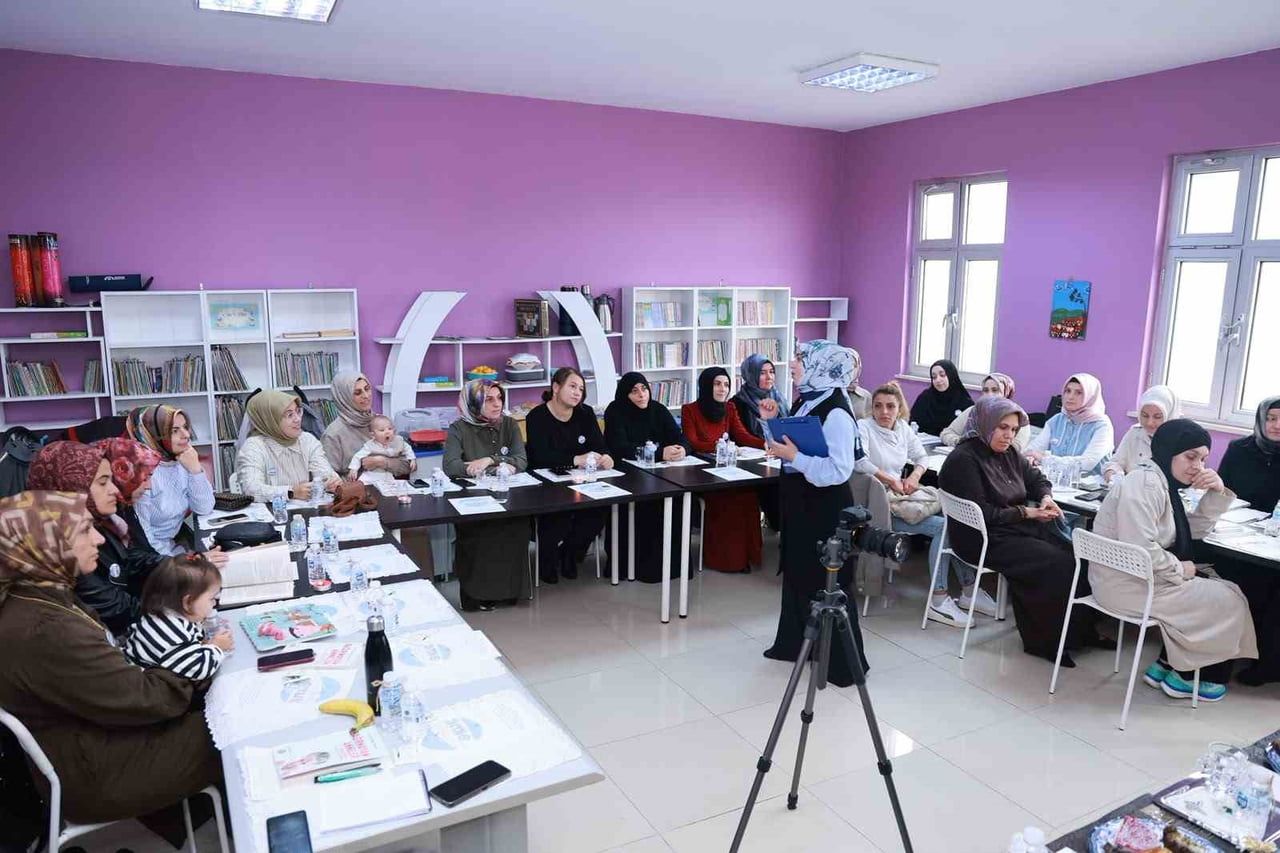 GEBZE BELEDİYE BAŞKANI ZİNNUR BÜYÜKGÖZ, ÇOCUKLARDA KİTAP OKUMA ALIŞKANLIĞININ YAYGINLAŞTIRILMASI...