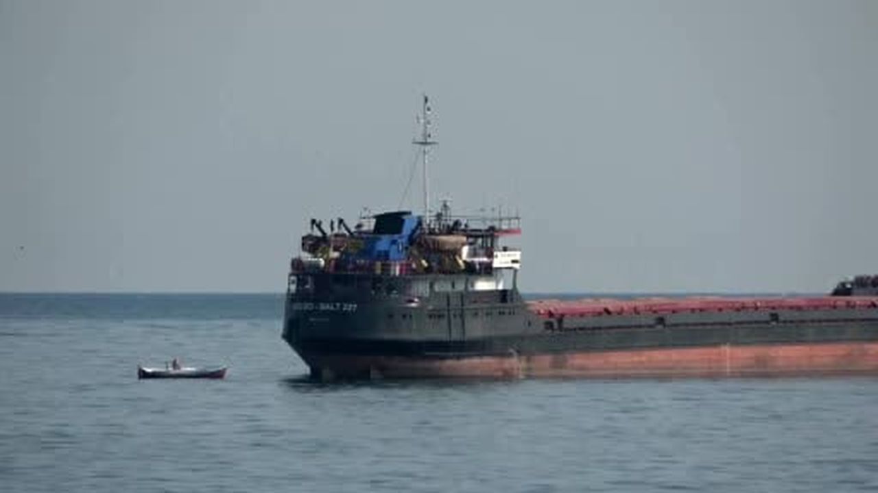 Rusya-Ukrayna savaşı deniz ticaretini vurdu: Gemiler Trabzon açıklarında bekliyor
