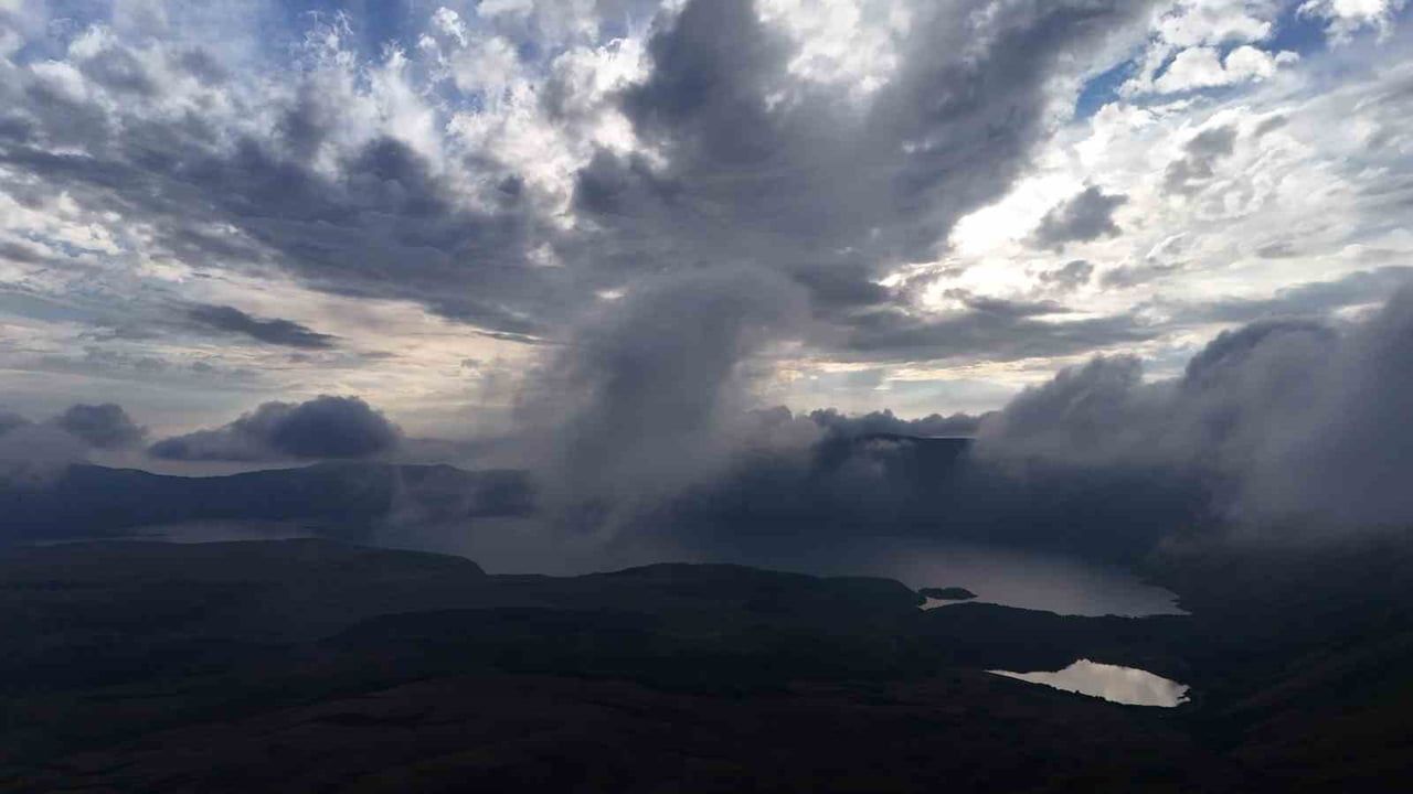 BİTLİS'İN TATVAN İLÇESİNDE BULUNAN VE CUMHURBAŞKANLIĞI KARARIYLA MİLLİ PARK İLAN EDİLEN NEMRUT...