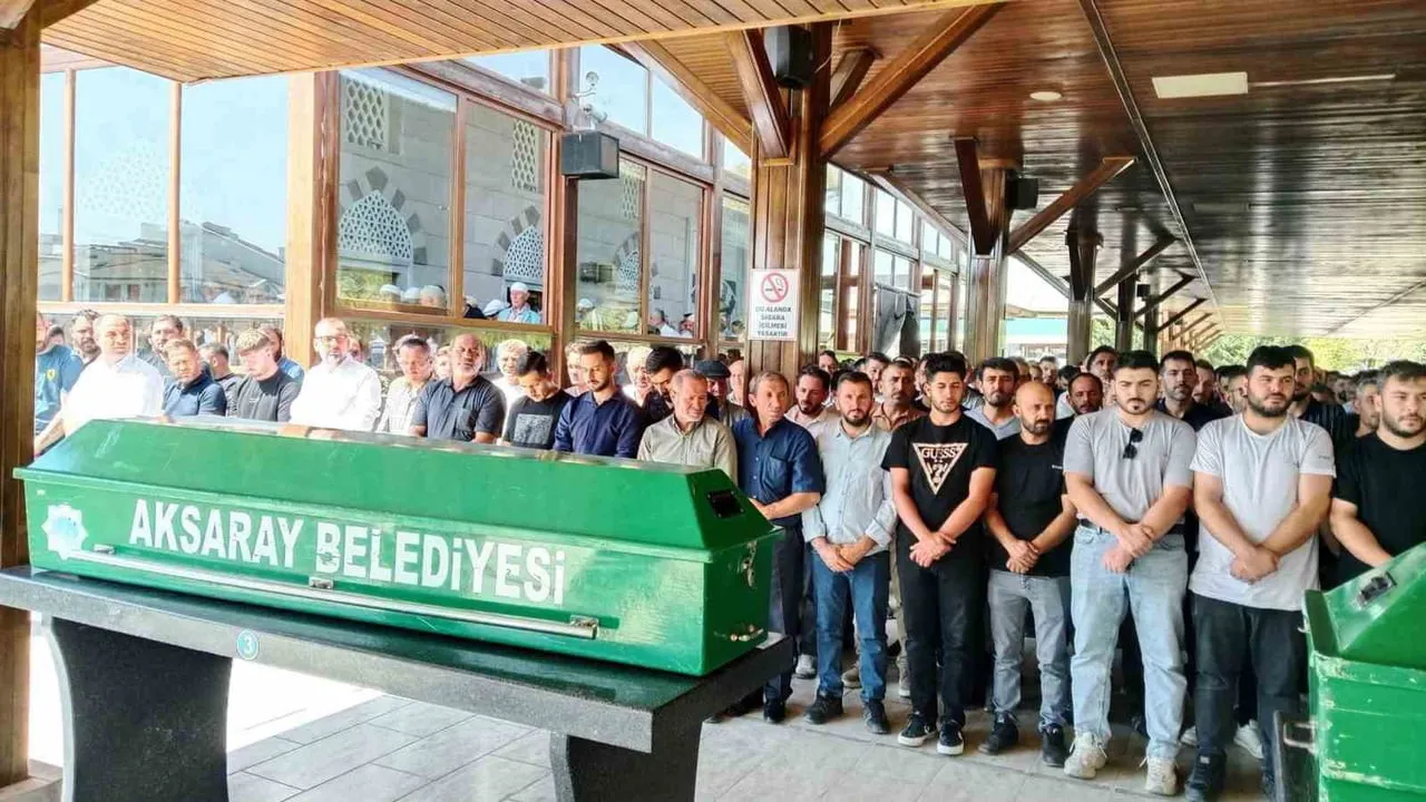 AKSARAY'DA 5. KATTAKİ EVLERİNİN PENCERESİNDEN AŞAĞIYA DÜŞEREK HAYATINI KAYBEDEN 18 YAŞINDAKİ GENÇ...