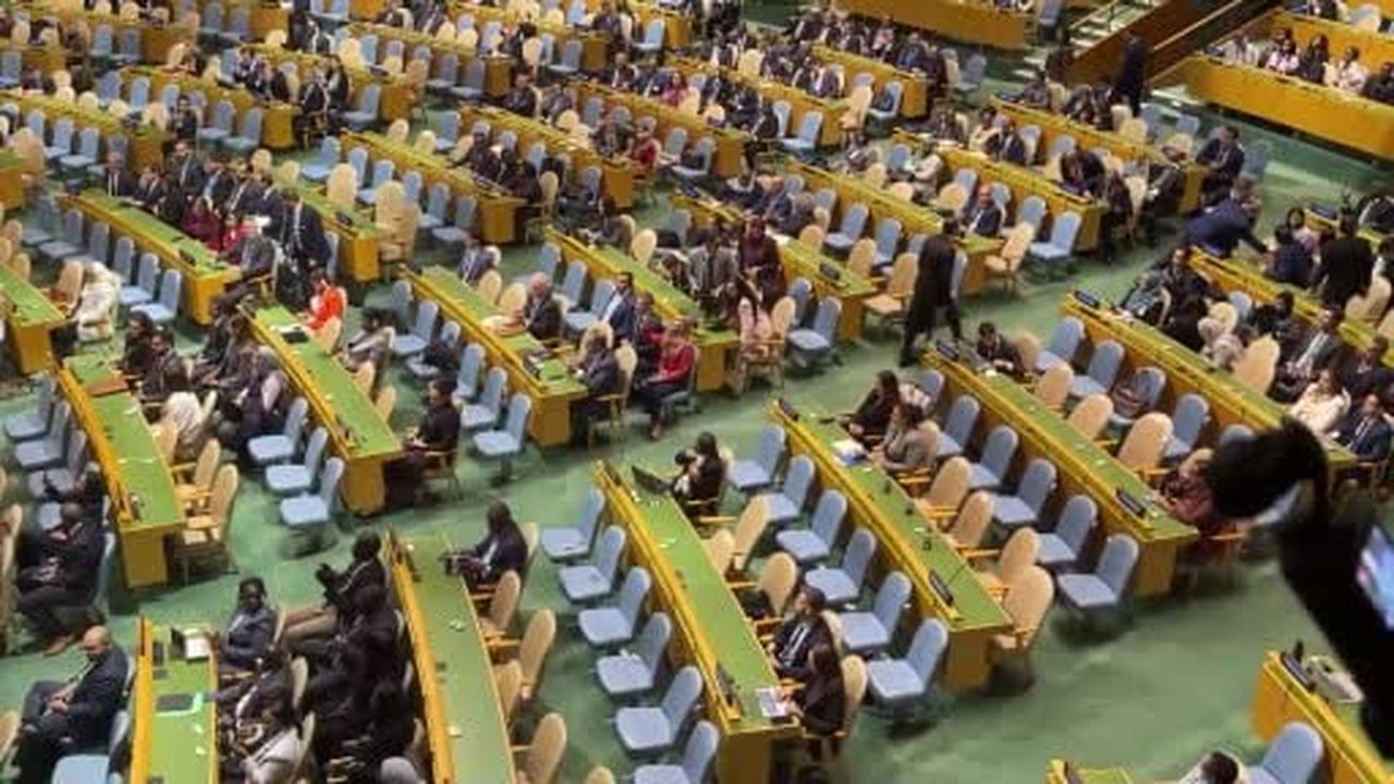İsrail Başbakanı Binyamin Netanyahu’nun kürsüye geldiği sırada Birleşmiş Milletler (BM) Genel...