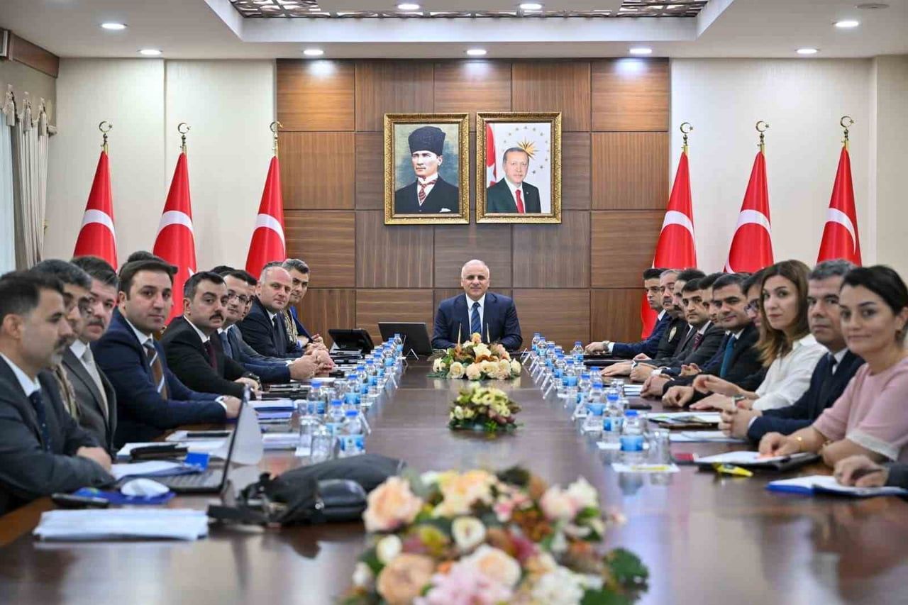DİYARBAKIR’DA OKULLARIN GÜVENLİĞİ, OKUL ÇEVRELERİNDE ALINAN TEDBİRLER VE EĞİTİM-ÖĞRETİM SÜRECİNDE...