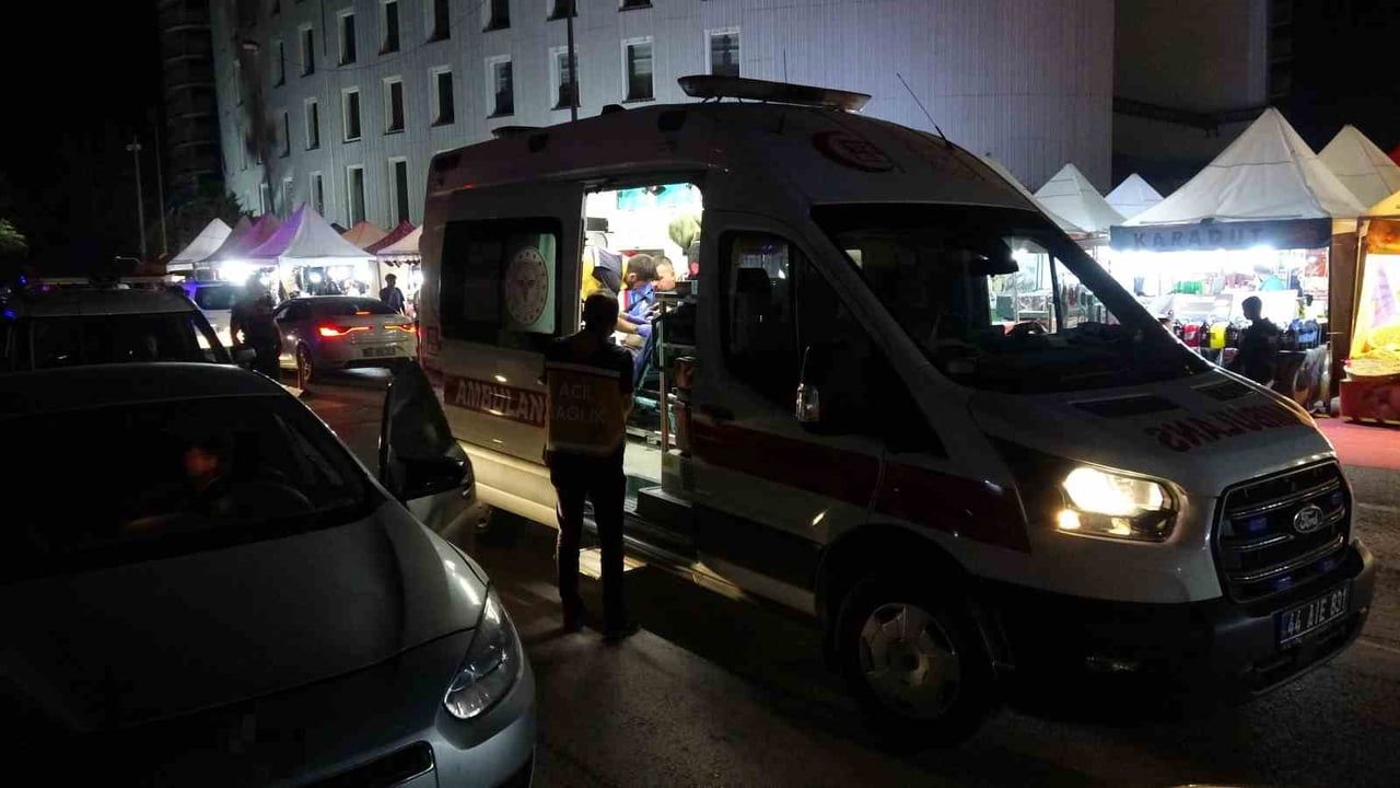 MALATYA'DA İKİ ESNAF ARASINDA ARAÇ PARK YERİ MESELESİ NEDENİYLE ÇIKAN BIÇAKLI VE BEYZBOL SOPALI...